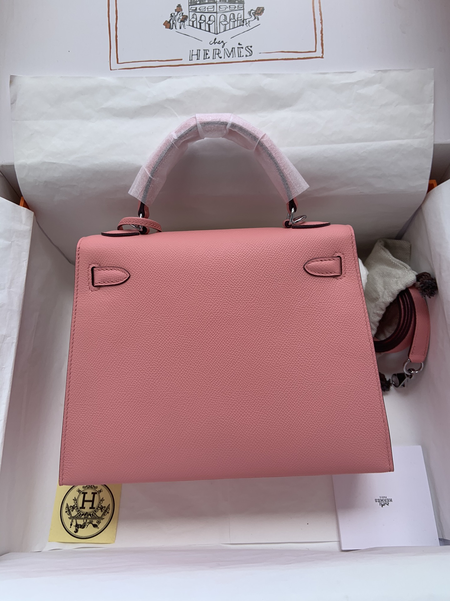 Hermes Kelly 28cm Handbag Shoulder Bag in Pink Epsom Leather